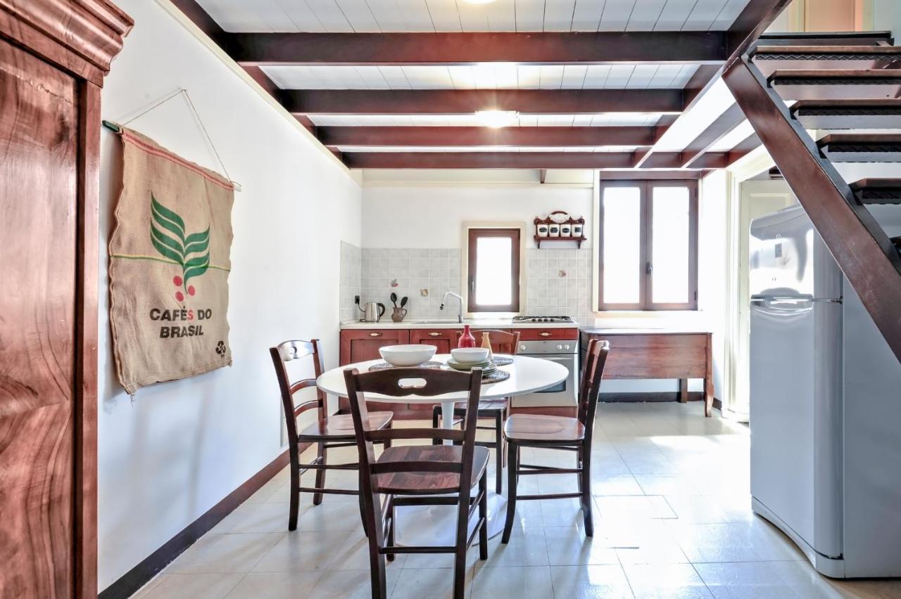 Castriota19 - Jacuzzi Room & Apartment Sit Λέτσε Εξωτερικό φωτογραφία