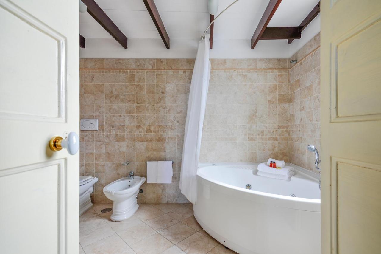 Castriota19 - Jacuzzi Room & Apartment Sit Λέτσε Εξωτερικό φωτογραφία